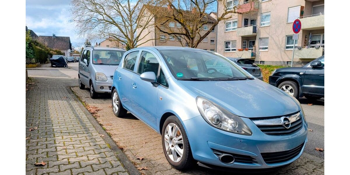Opel Corsa 101.200 km 2.499 &euro; Rüsselsheim 65428