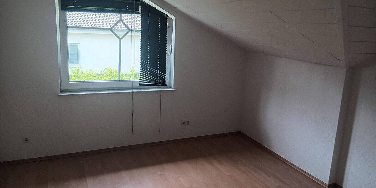 Etagenwohnung Rödermark Waldacker - 3 Zimmer, 89 m&sup2;, 1.070&euro; | Angebot:26879430