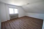 Dachgeschoßwohnung Frankfurt am Main West - 3.5 Zimmer, 92 m&sup2;, 1.100&euro; | Angebot:26196702