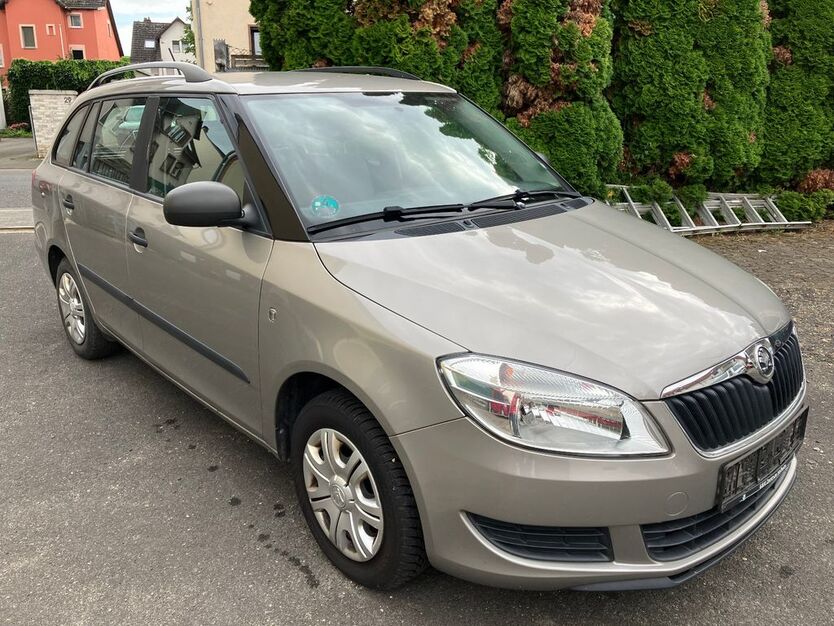 Skoda Fabia 125.000 km 5.500 € Frankfurt am Main 65934