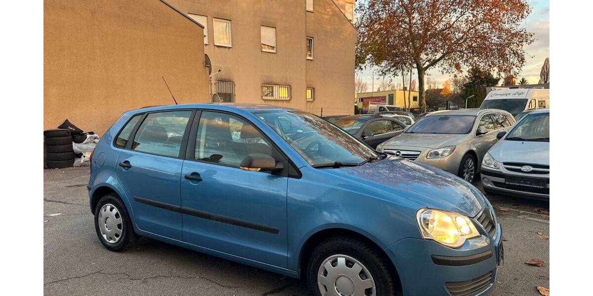 VW Polo 194.000 km 2.350 &euro; Frankfurt am Main 65933