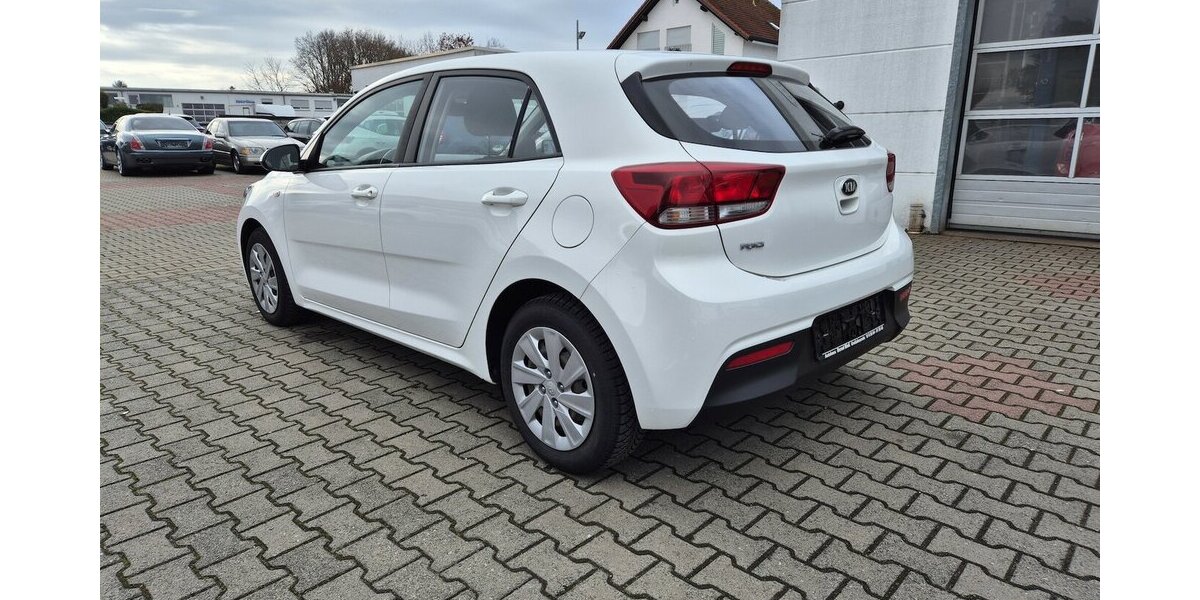 Kia Rio 1,2l Attract Klima 94.361 km 7.990 &euro; Rodgau 63110