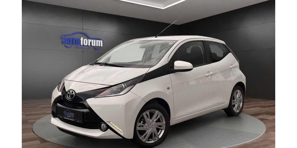 Toyota Aygo (X) 10.500 km 9.590 &euro; Stockstadt am Rhein 64589