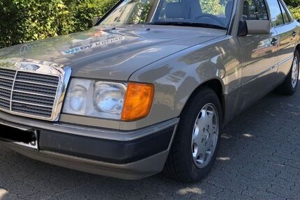 Mercedes-Benz 200 178.000 km 4.000 &euro; Messel 64409