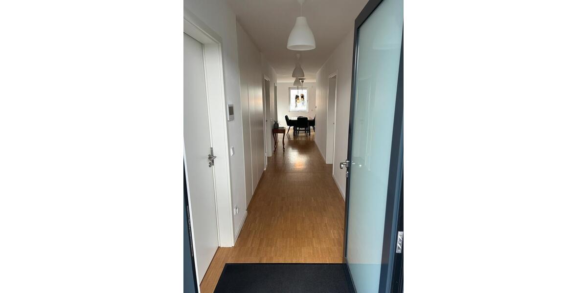 Erdgeschoßwohnung Offenbach am Main Hafen - 3 Zimmer, 99 m&sup2;, 1.720&euro; | Angebot:25407876