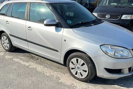 Skoda Fabia 238.978 km 1.990 &euro; Frankfurt am Main 65933