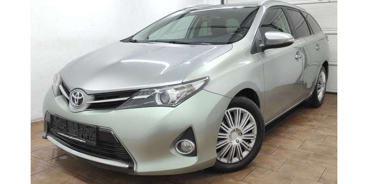 Toyota Auris 194.999 km 4.299 &euro; Biebesheim 64584