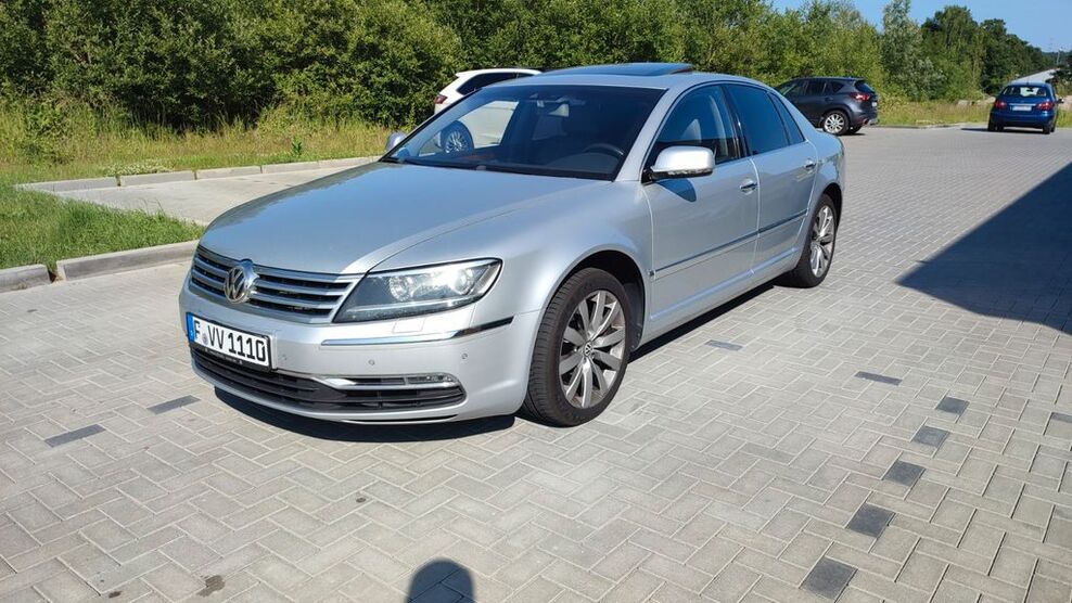 VW Phaeton 319.000 km 6.999 € Frankfurt 60529