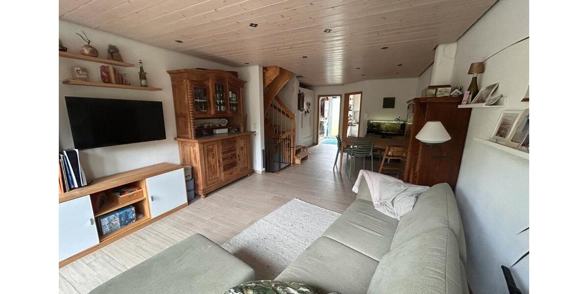 Reihenhaus Frankfurt am Main - 5 Zimmer, 108 m&sup2;, 415.000&euro; | Angebot:27002300