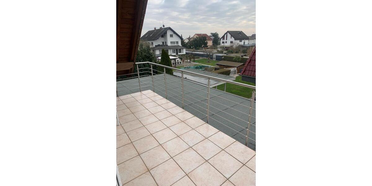 Etagenwohnung Riedstadt - 3 Zimmer, 85 m&sup2;, 1.100&euro; | Angebot:26547074