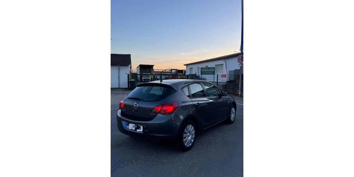 Opel Astra 188.000 km 4.100 &euro; Rüsselsheim 65428
