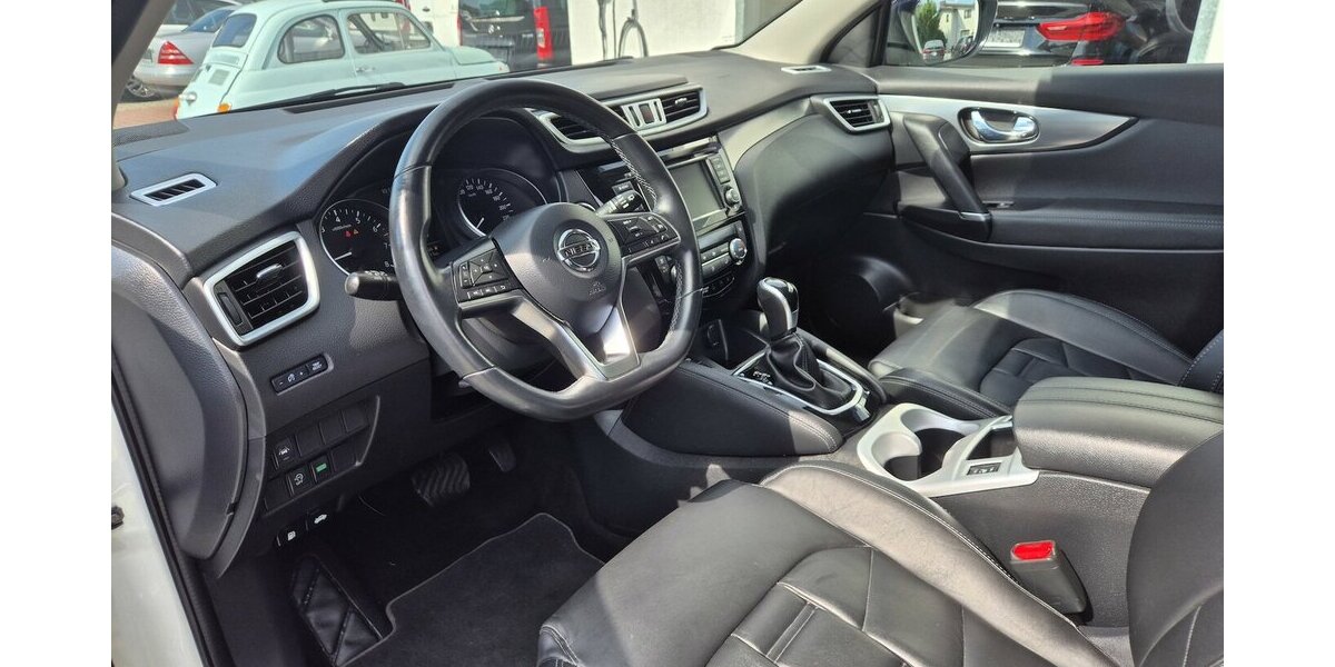Nissan Qashqai Akari, Kamera, Android Auto, Panoramadach, 72.315 km 18.390 &euro; Rodgau 63110