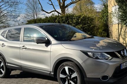 Nissan Qashqai 90.000 km 10.750 &euro; Offenbach 63071