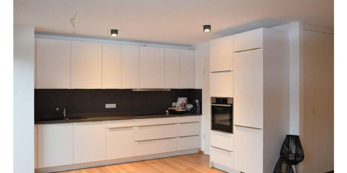 Helle moderne Erdgeschosswohnung mit eigenem Garten 3 zimmer