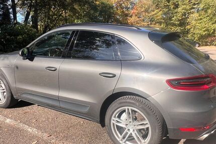 Porsche Macan 102.500 km 29.750 &euro; Obertshausen 63179