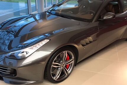 Ferrari GTC4Lusso 21.300 km 209.900 € Kelsterbach 65451
