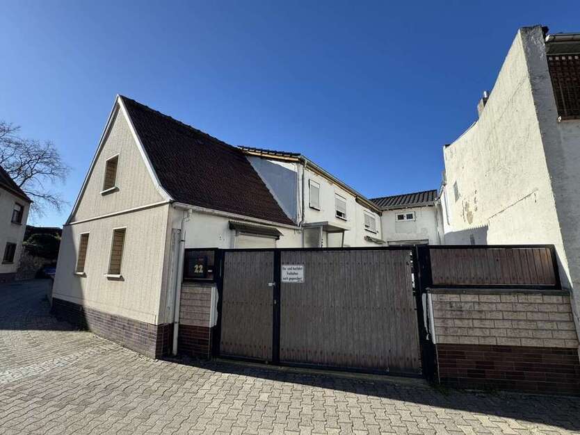 Haus zum Kaufen in Osthofen 299.000 € 200.12 m²