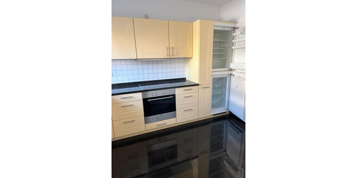 Reihenhaus Hofheim am Taunus - 7 Zimmer, 160 m&sup2;, 3.500&euro; | Angebot:25282043