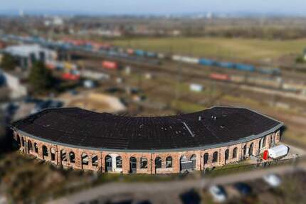 Exklusives Wohnen in historischem Ambiente Größte Wohneinheit im Ringlokschuppen Bischofsheim 5 zimmer