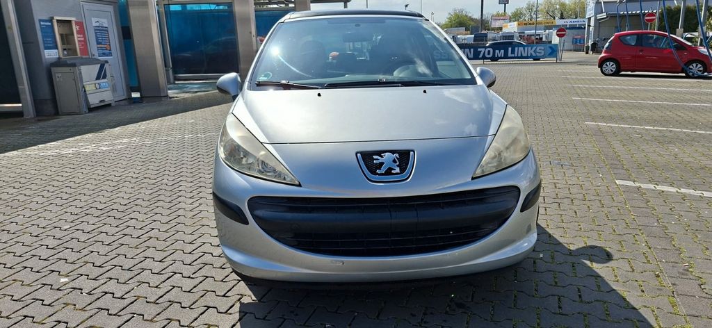 Peugeot 207 141.675 km 2.200 &euro; Langen 63225