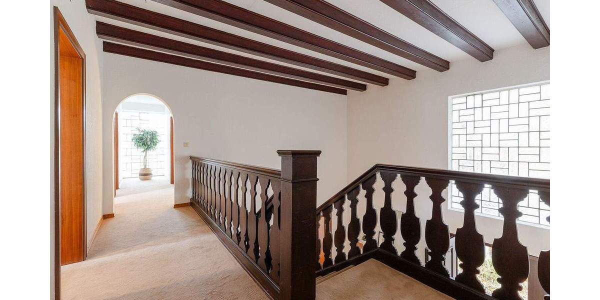 Einfamilienhaus Dreieich Götzenhain - 8 Zimmer, 211 m&sup2;, 1.098.000&euro; | Angebot:25524243