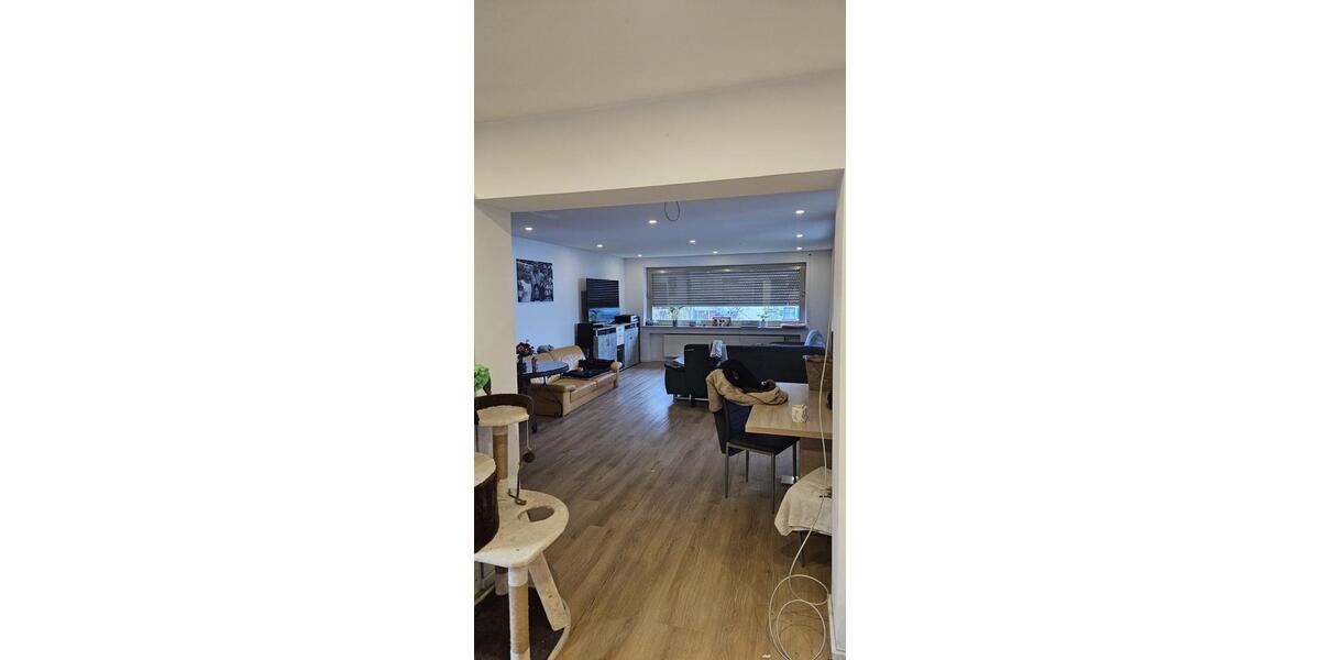 Bungalow Riedstadt - 4 Zimmer, 143 m&sup2;, 1.950&euro; | Angebot:25208208