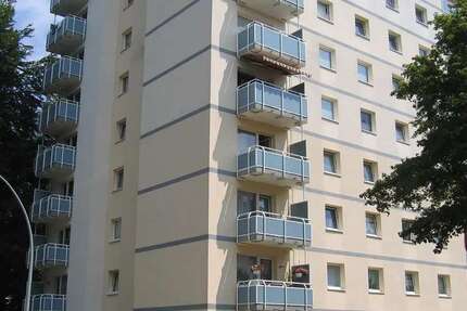 Wohnung Hattersheim - 3 Zimmer, 72 m&sup2;, 687&euro; | Angebot:25195860