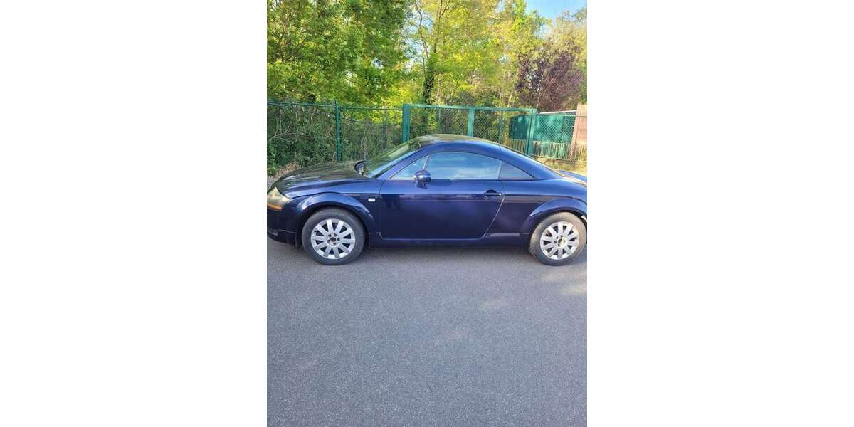 Audi TT 288.000 km 2.900 &euro; Rüsselsheim 65428