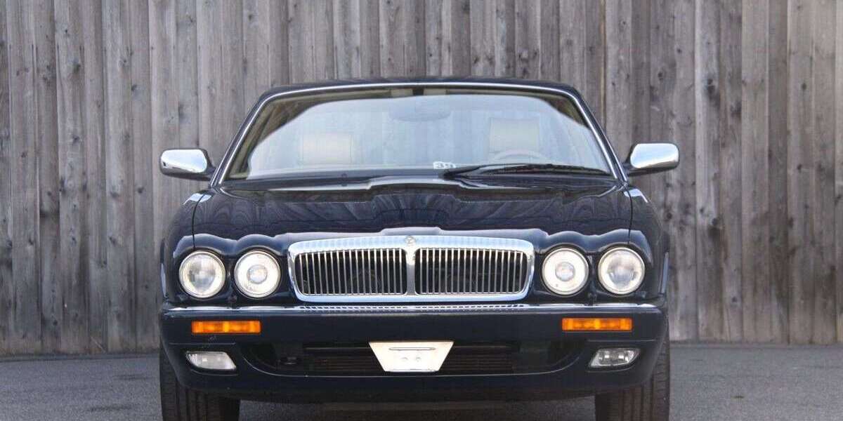 Jaguar Daimler 23.000 km 59.999 &euro; Heppenheim 64646