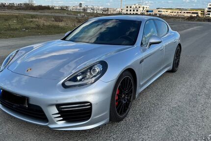 Porsche Panamera 70.500 km 38.500 &euro; Frankfurt am Main 60488