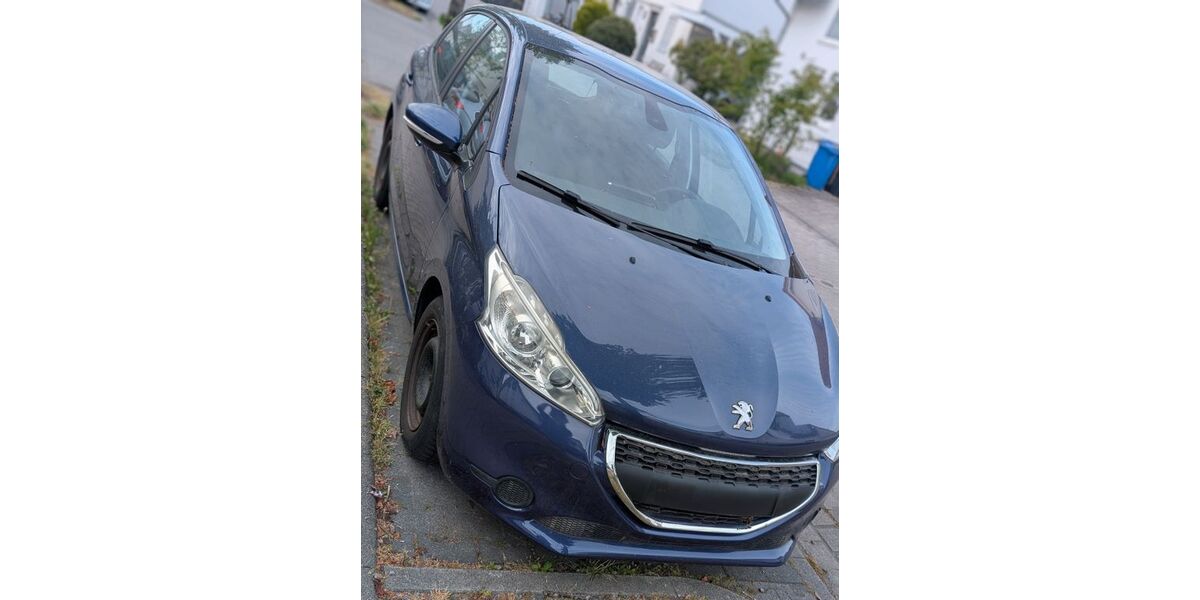 Peugeot 208 154.000 km 4.700 &euro; Seligenstadt 63500