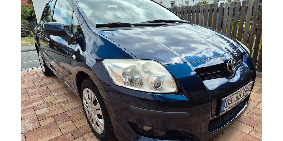 Toyota Auris 149.600 km 2.900 &euro; Darmstadt 64293