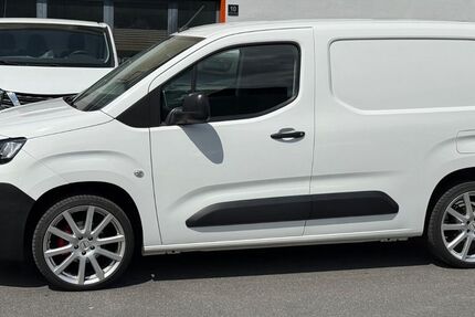 Peugeot Partner 130.000 km 12.999 &euro; Frankfurt am Main 60314