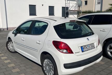 Peugeot 207 119.911 km 3.690 &euro; Flörsheim am Main 65439