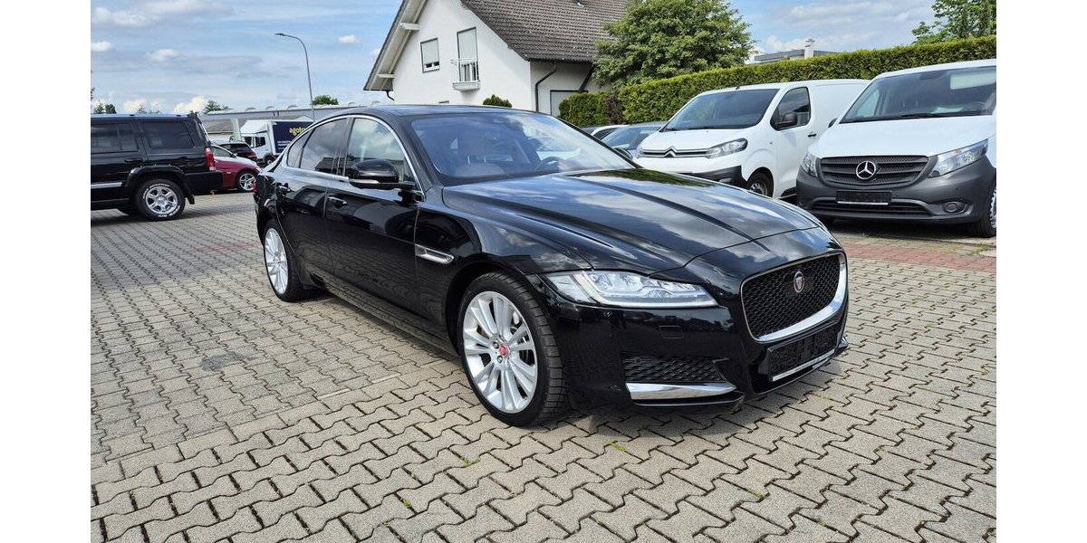 Jaguar XF Prestige Leder, GSHD, Navigation, Rückfahrkamer 104.922 km 21.690 &euro; Rodgau 63110