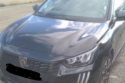 Peugeot 208 8.597 km 15.180 &euro; Rüsselsheim 65428