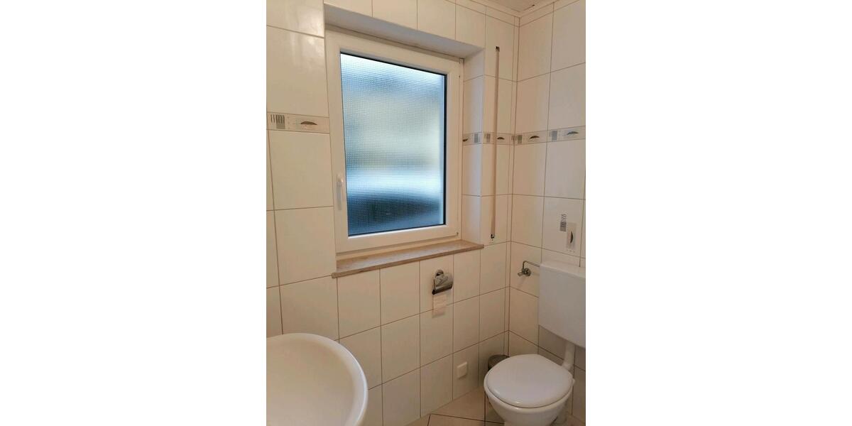 Besondere Immobilie mit zeitloser Architektur in ruhiger Lage 4 zimmer