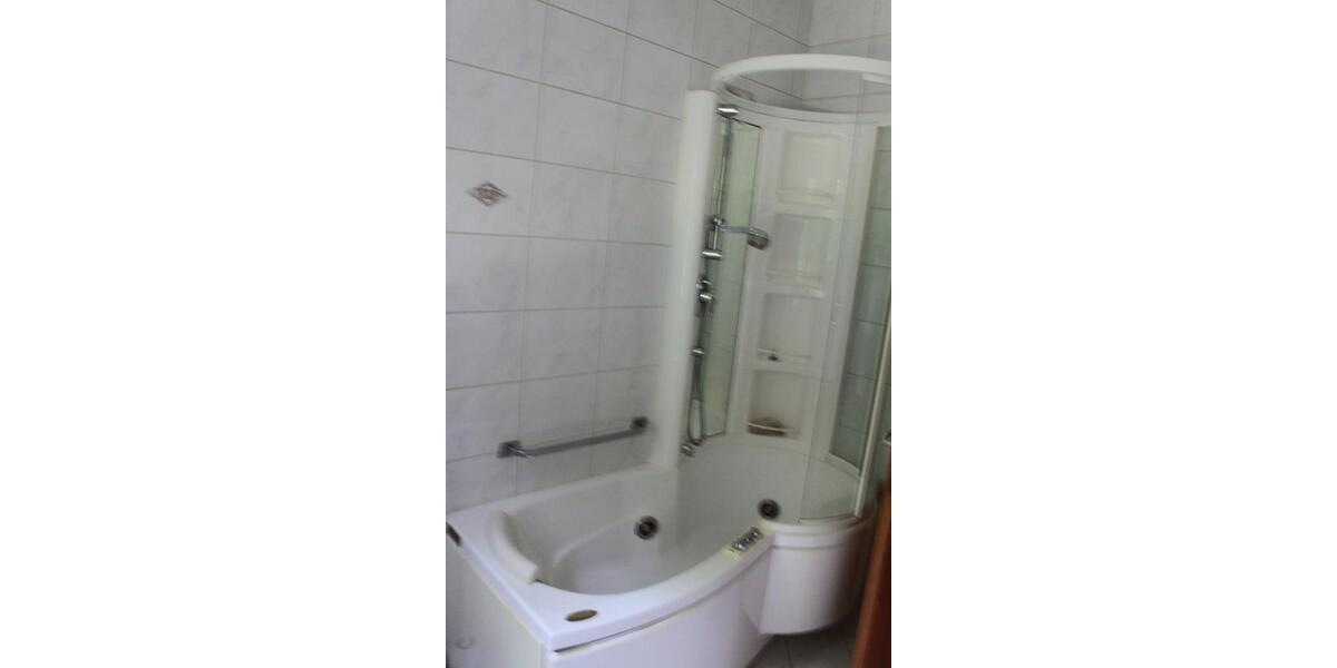 Etagenwohnung Breuberg - 7 Zimmer, 200 m&sup2;, 1.650&euro; | Angebot:24749216