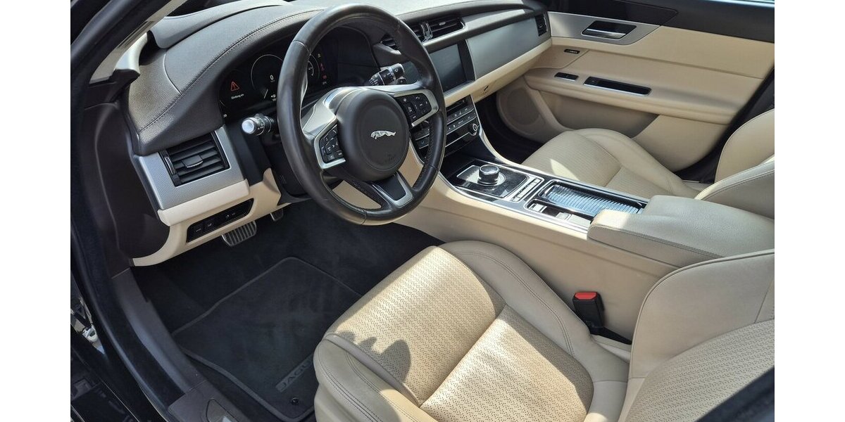 Jaguar XF Prestige Leder, GSHD, Navigation, Rückfahrkamer 104.922 km 21.690 &euro; Rodgau 63110