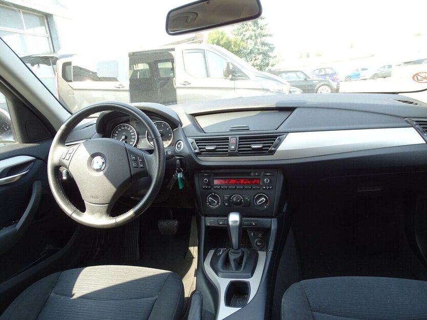 BMW X1 1.8l i sDrive, Steptronic, Sitzheizung, PDC hin 154.921 km 8.990 € Rodgau 63110