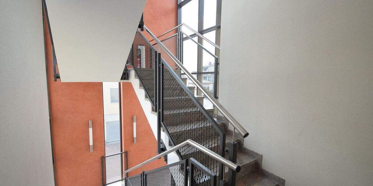 Renovierte 3-Zimmer-Wohnung in zentraler Lage mit guter Anbindung 3 zimmer