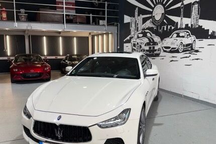 Maserati Ghibli 134.200 km 23.900 &euro; Eddersheim 65795