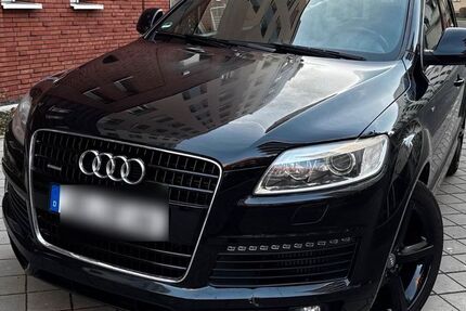 Audi Q7 235.000 km 11.700 &euro; Obertshausen 63719