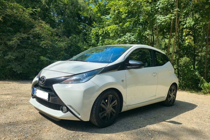 Aygo (X)