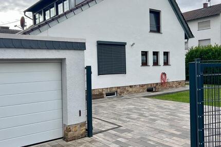 Haus Hattersheim am Main - 6 Zimmer, 232 m&sup2;, 890.000&euro; | Angebot:26765130