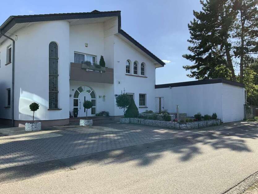 Haus zum Kaufen in Biblis 2.950.000 € 332 m²