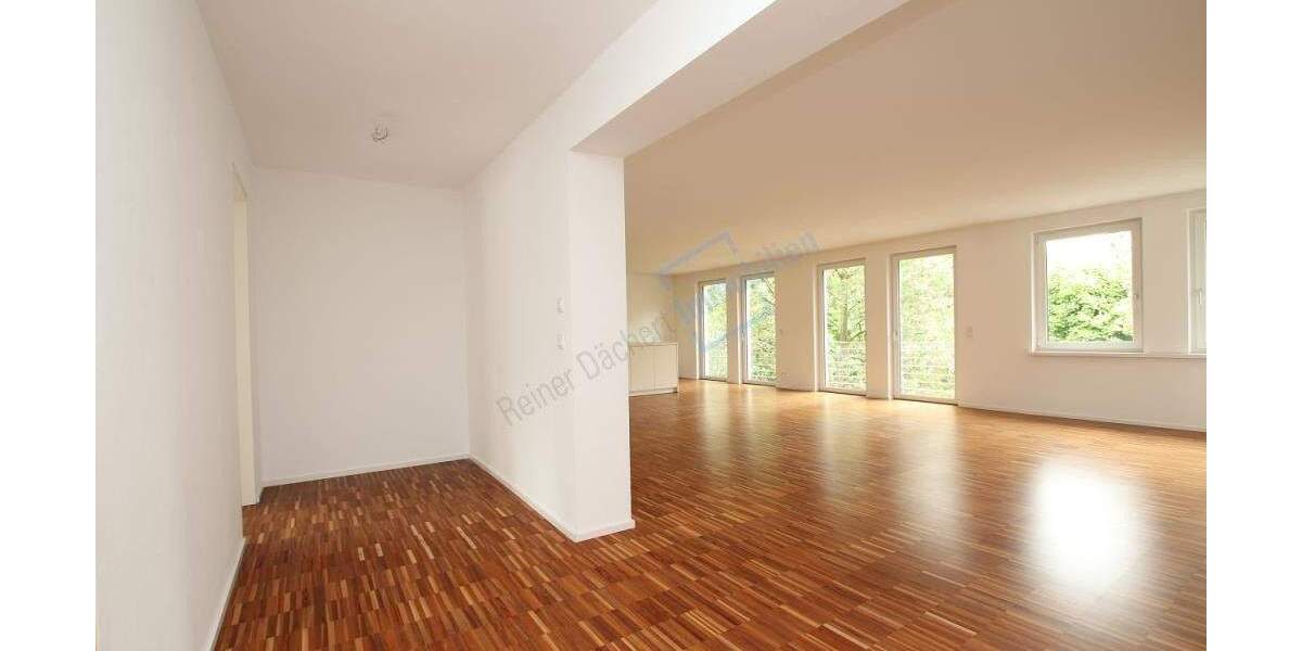 Etagenwohnung Darmstadt - 3 Zimmer, 146 m&sup2;, 1.545&euro; | Angebot:25796999