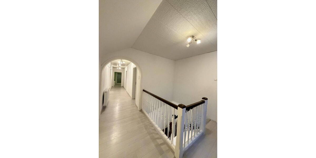 Einfamilienhaus Pfungstadt Eschollbrücken - 8 Zimmer, 300 m&sup2;, 829.000&euro; | Angebot:26128041