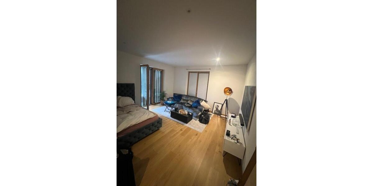 Dachgeschoßwohnung Frankfurt am Main Innenstadt - 1 Zimmer, 50 m&sup2;, 1.560&euro; | Angebot:25440019