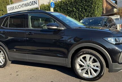 VW T-Cross 3.985 km 26.450 &euro; Frankfurt am Main 65936
